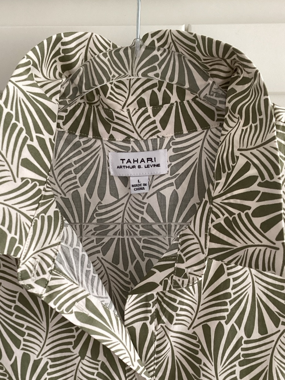 Tahari Olive and White Leaf-Print Sleeveless Maxi Dress - Picture 2 of 3